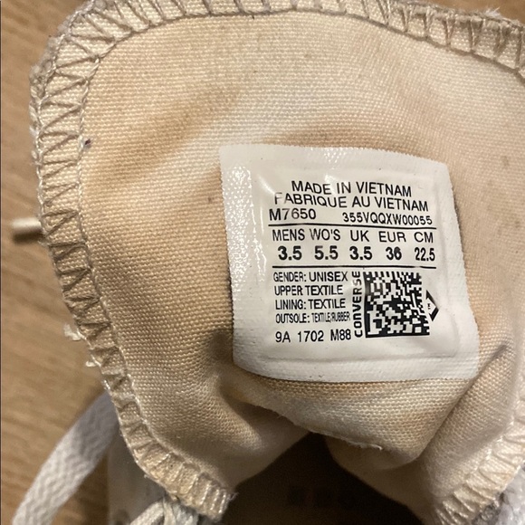 White High-Top Converse Sneakers Canvas - Picture 11 of 14